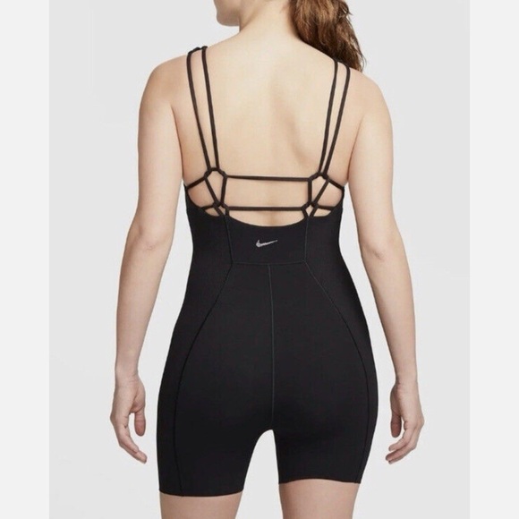 Nike Yoga Luxe Dri-Fit 5 in 1 Jumpsuit Romper size S - Picture 4 of 13